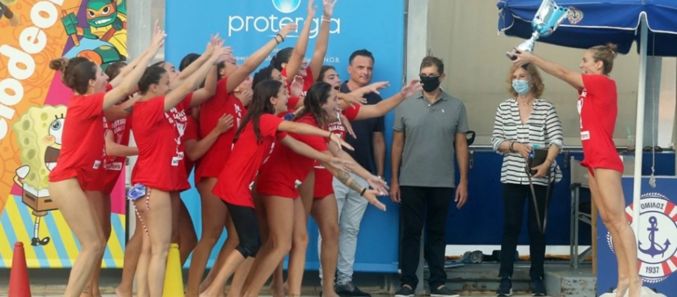 Βουλιαγμένη-Ολυμπιακός 9-11: 7o σερί πρωτάθλημα για τις «ερυθρόλευκες»